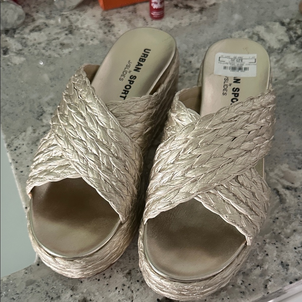 New Women's Gold Woven Sandals